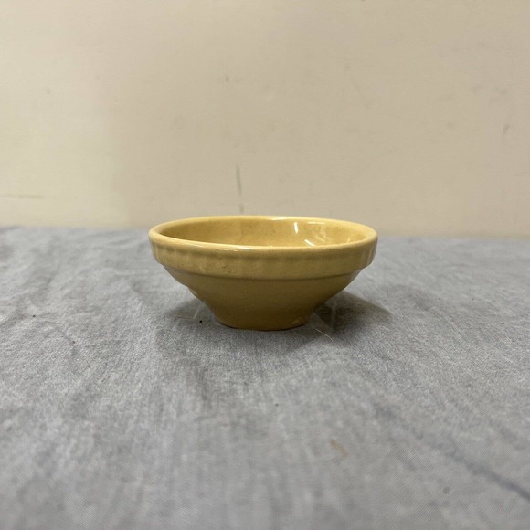Vintage TG Green's 4" x 1.5" Bowl with Slot Earthenware Baking England - Yellow - Picture 5 of 9